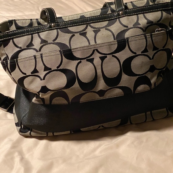 Coach diaper bag - Picture 2 of 4